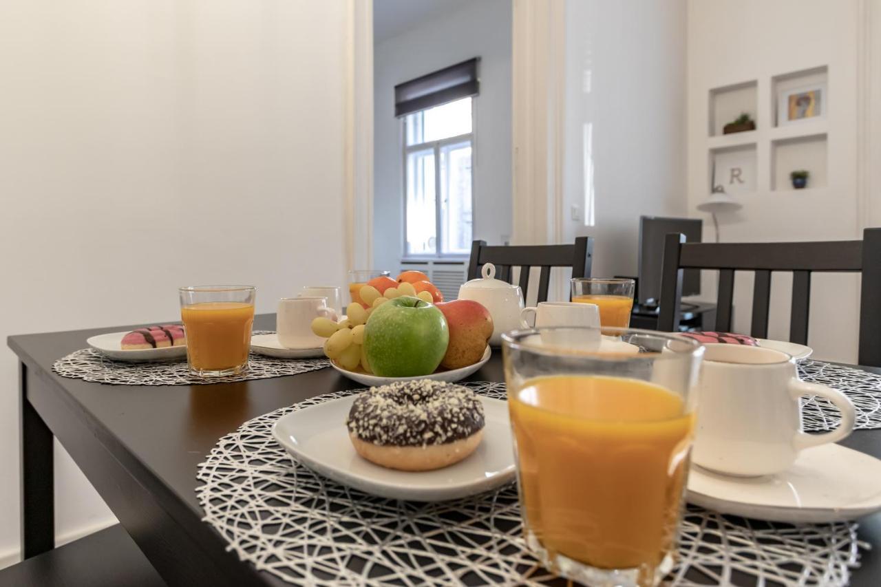 Friendly Home In The Center With 2Bedrooms Budapest Exterior photo